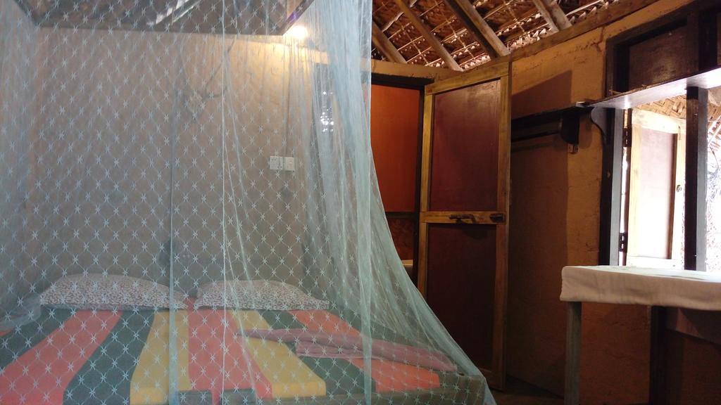 Beach Hut Arugam Bay Exterior photo