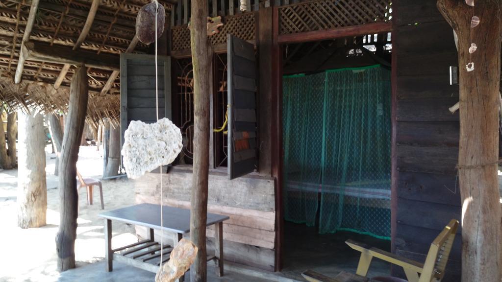 Beach Hut Arugam Bay Exterior photo
