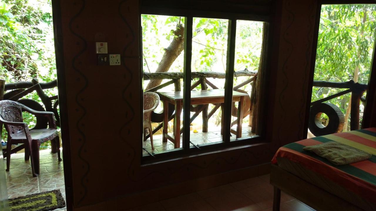 Beach Hut Arugam Bay Exterior photo